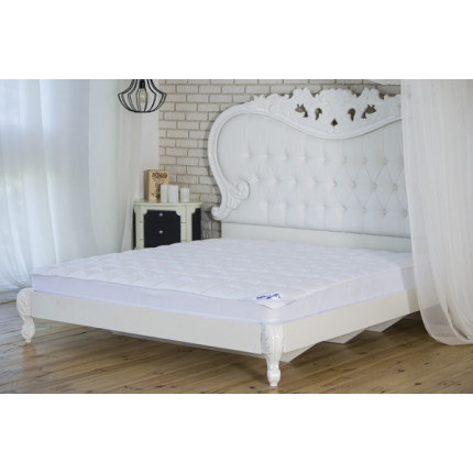 Hotel Billerbeck mattress cover with edging