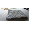 Synthetic Billerbeck mattress cover with bands